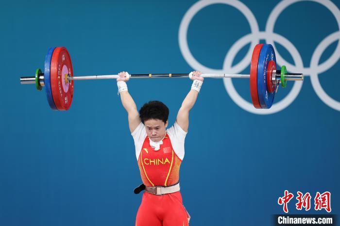 巴黎奥运生涯最刺激的一场：侯志慧以206公斤逆